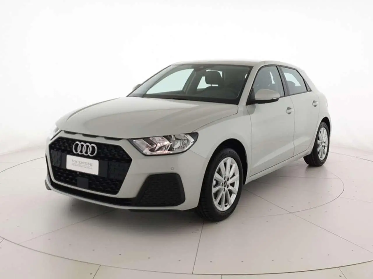 Photo 1 : Audi A1 2024 Essence