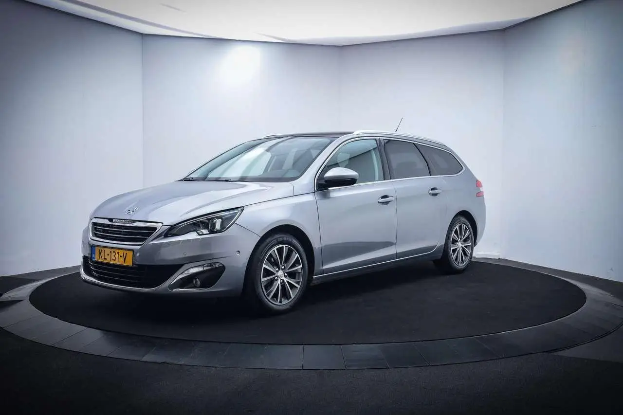 Photo 1 : Peugeot 308 2016 Essence