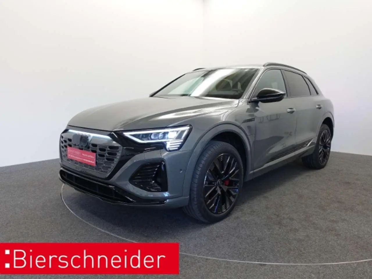 Photo 1 : Audi Q8 2024 Electric