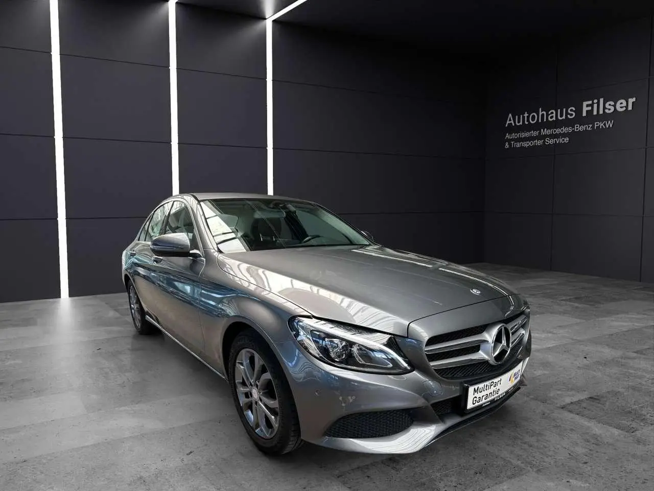 Photo 1 : Mercedes-benz Classe C 2017 Petrol