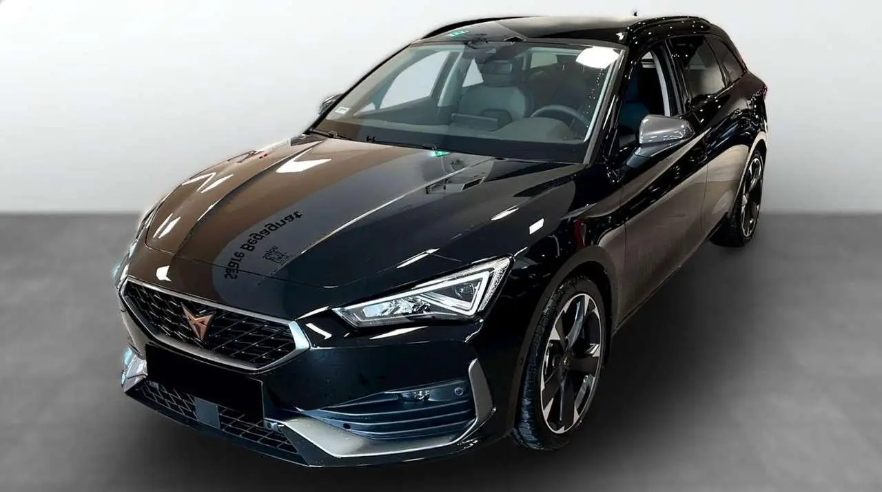 Photo 1 : Cupra Leon 2024 Petrol