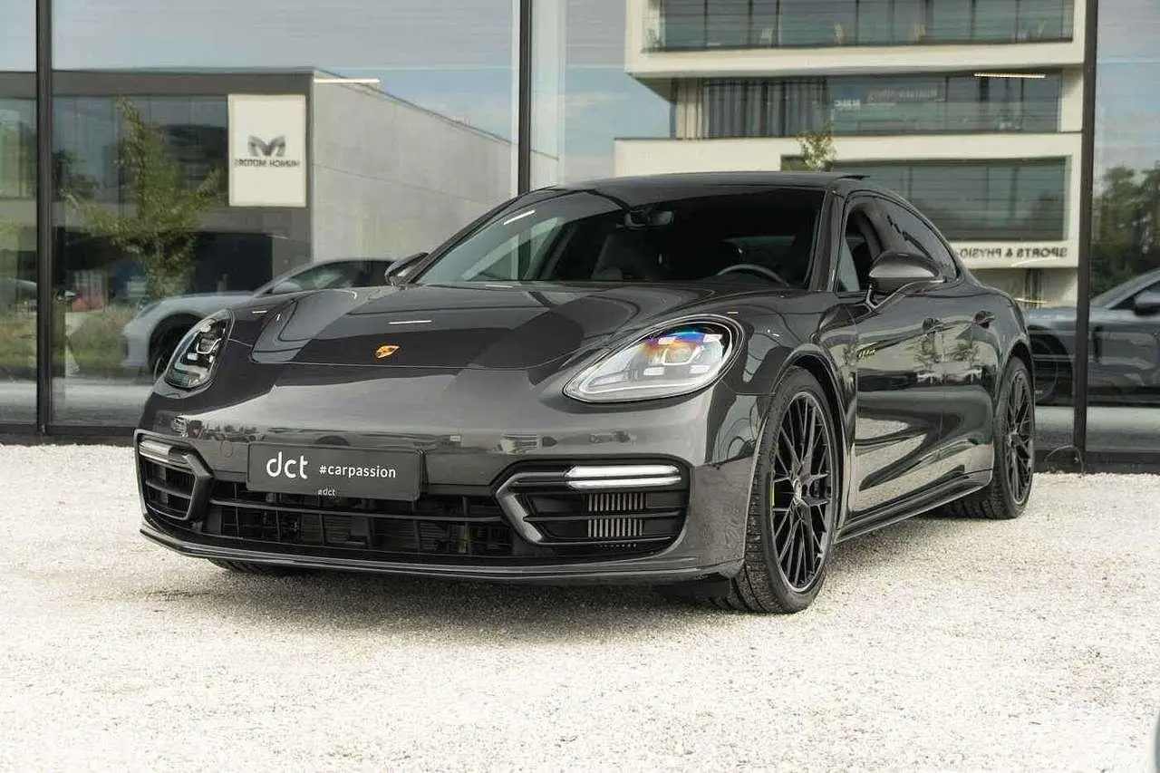 Photo 1 : Porsche Panamera 2023 Hybride