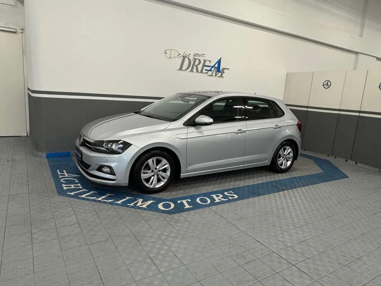 Photo 1 : Volkswagen Polo 2019 Petrol