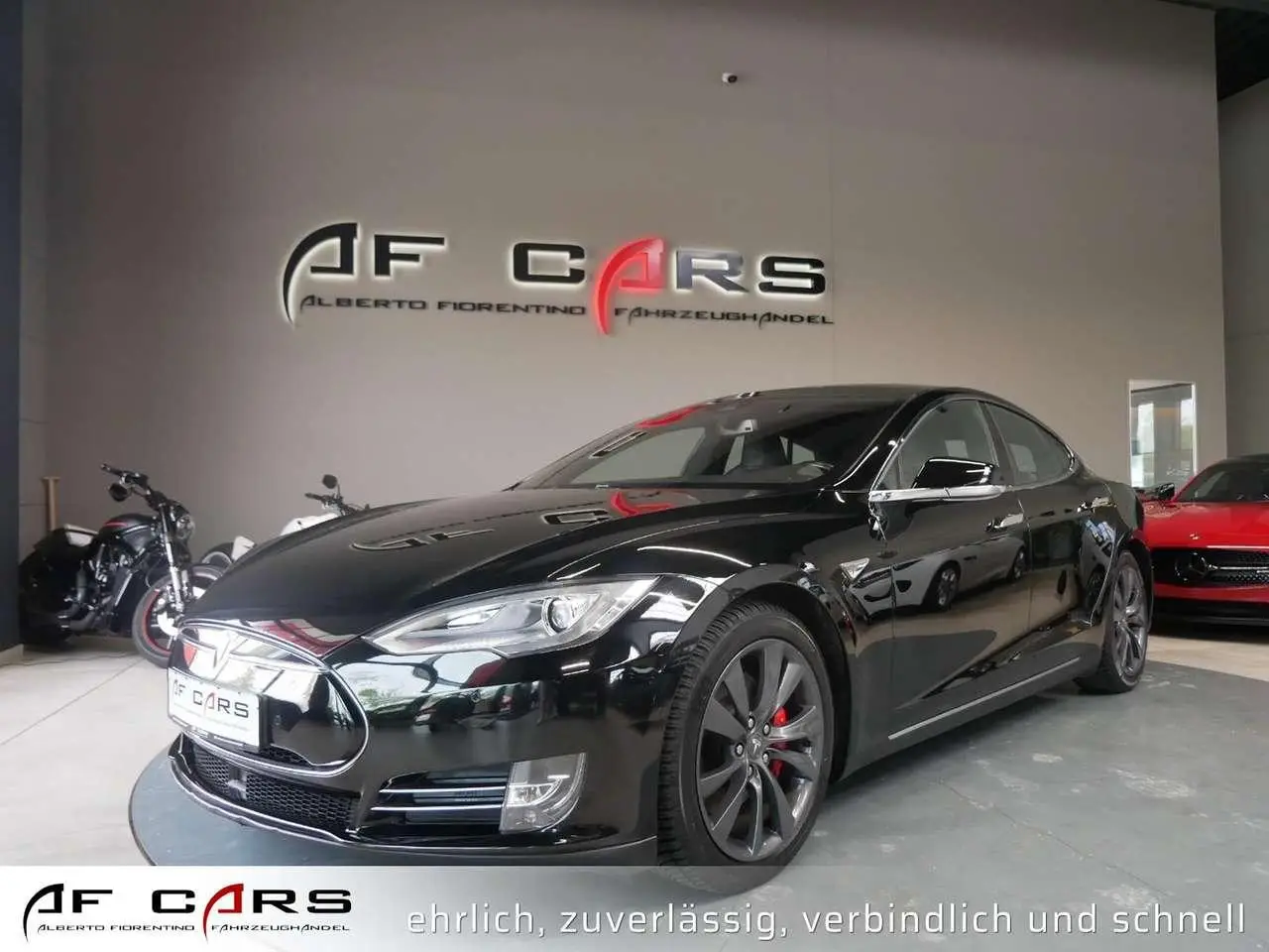 Photo 1 : Tesla Model S 2015 Électrique