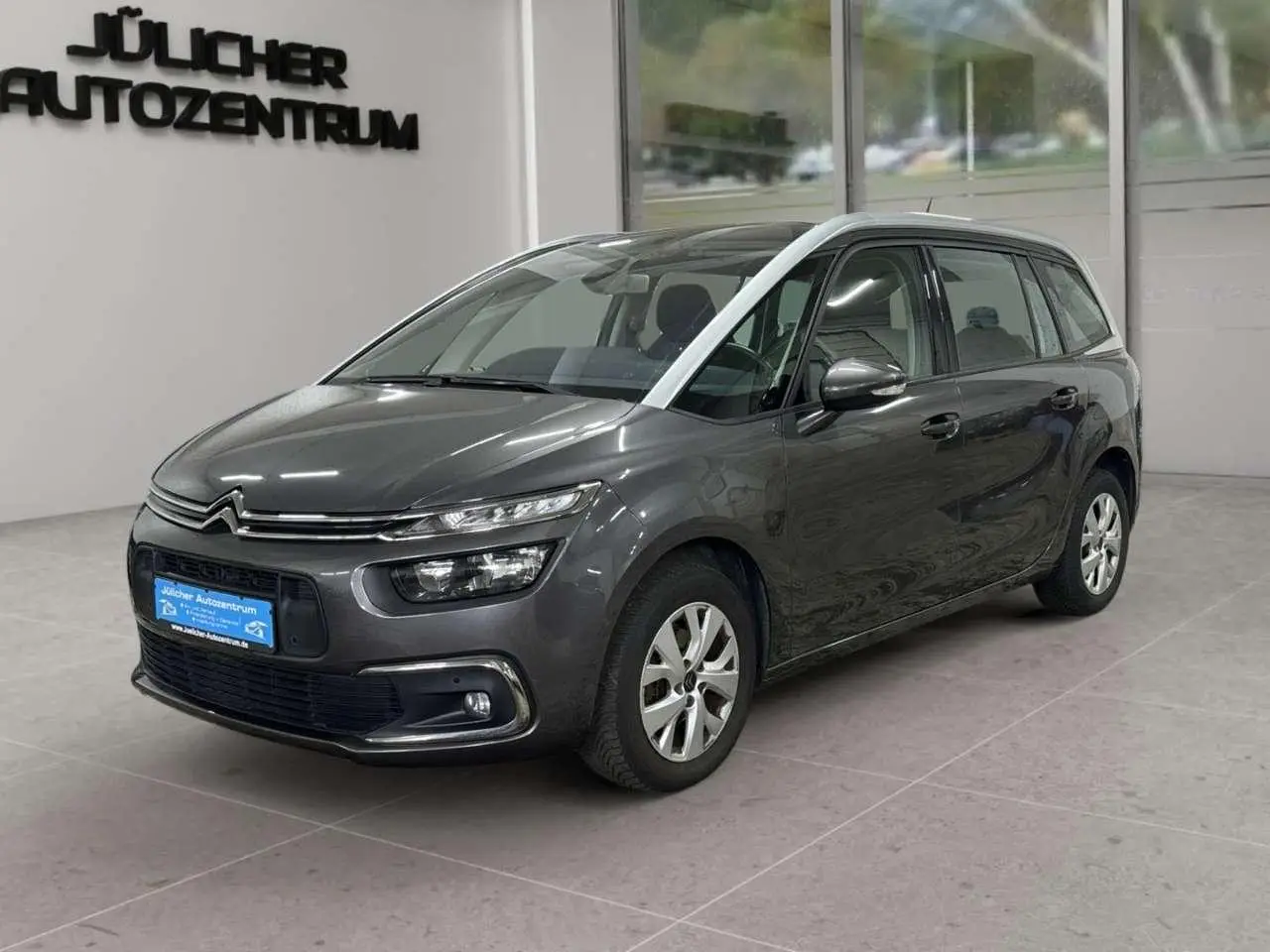 Photo 1 : Citroen C4 2019 Essence