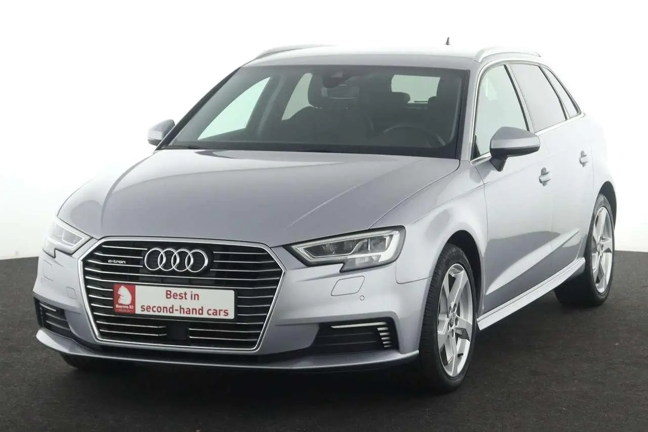 Photo 1 : Audi A3 2020 Hybride