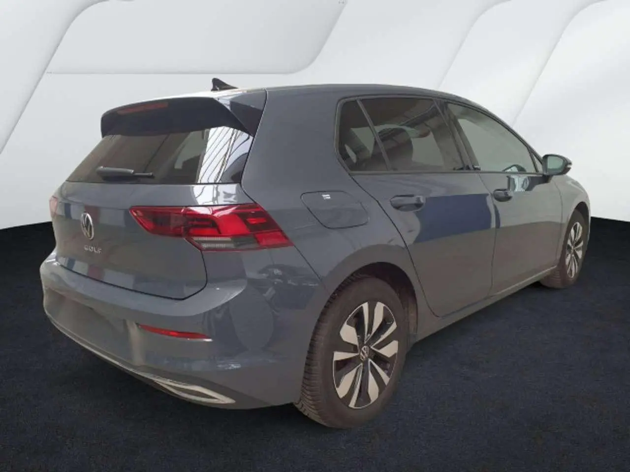 Photo 1 : Volkswagen Golf 2023 Petrol