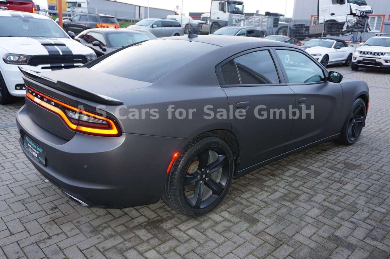 Used Dodge Charger ad : Year 2015, 60500 km | Reezocar