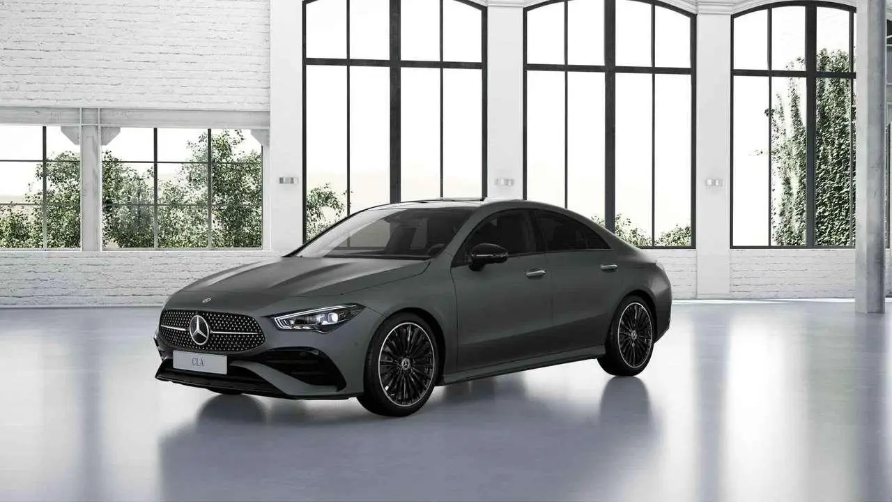 Photo 1 : Mercedes-benz Classe Cla 2024 Petrol