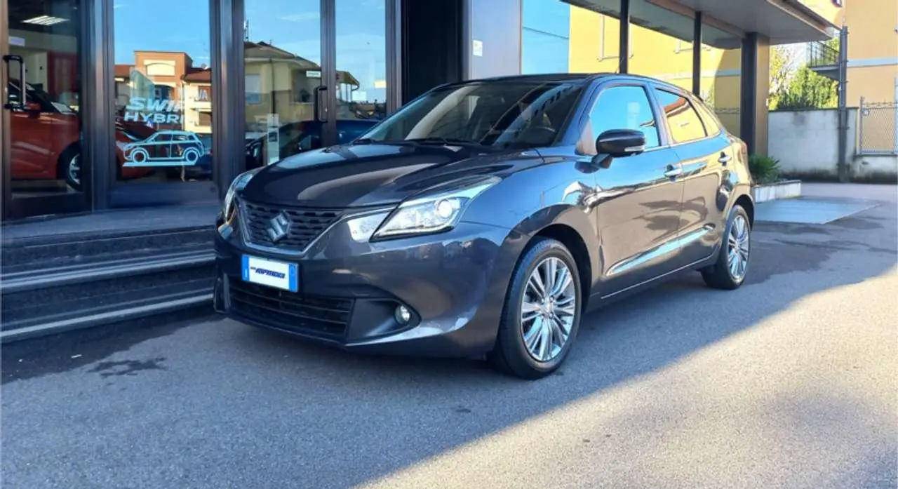 Photo 1 : Suzuki Baleno 2017 Petrol