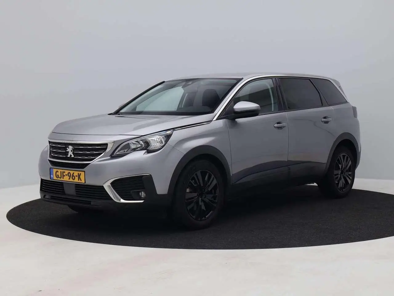 Photo 1 : Peugeot 5008 2020 Petrol