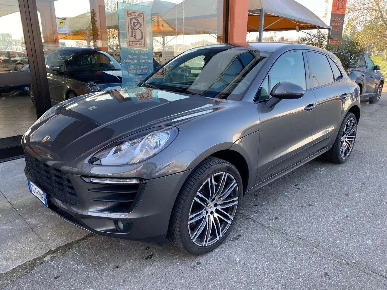 Photo 1 : Porsche Macan 2018 Essence