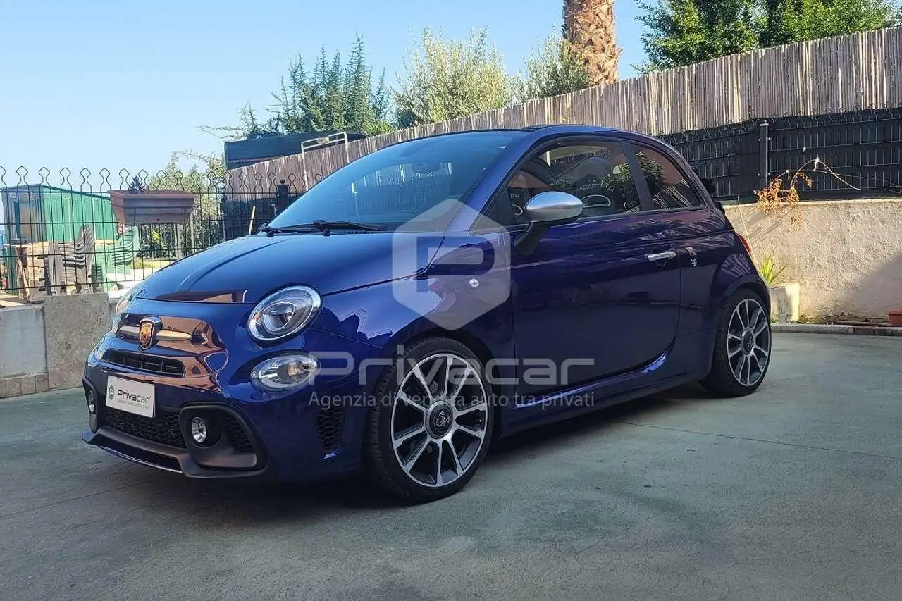 Photo 1 : Abarth 595 2017 Petrol