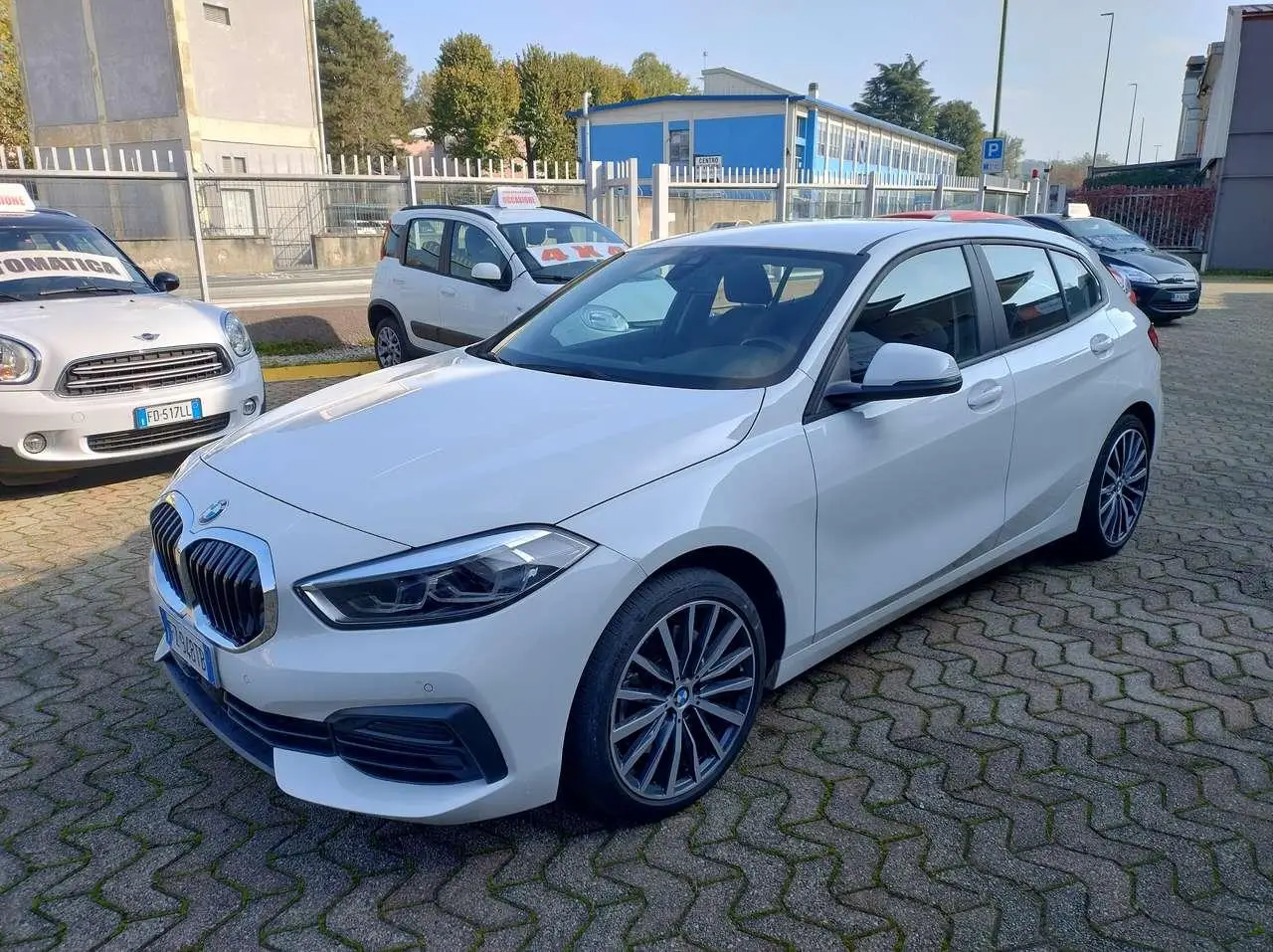 Photo 1 : Bmw Serie 1 2019 Diesel