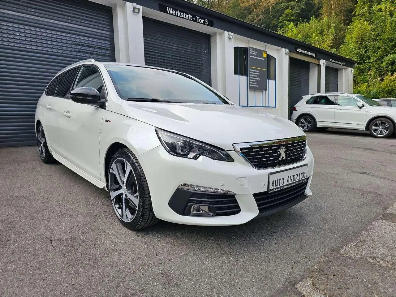 Photo 1 : Peugeot 308 2018 Petrol