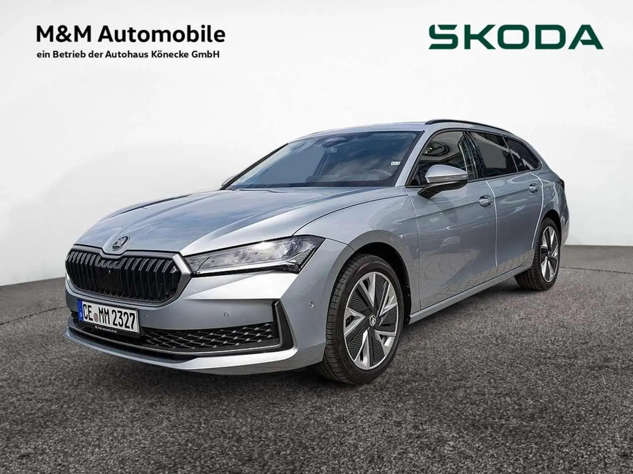 Photo 1 : Skoda Superb 2024 Petrol