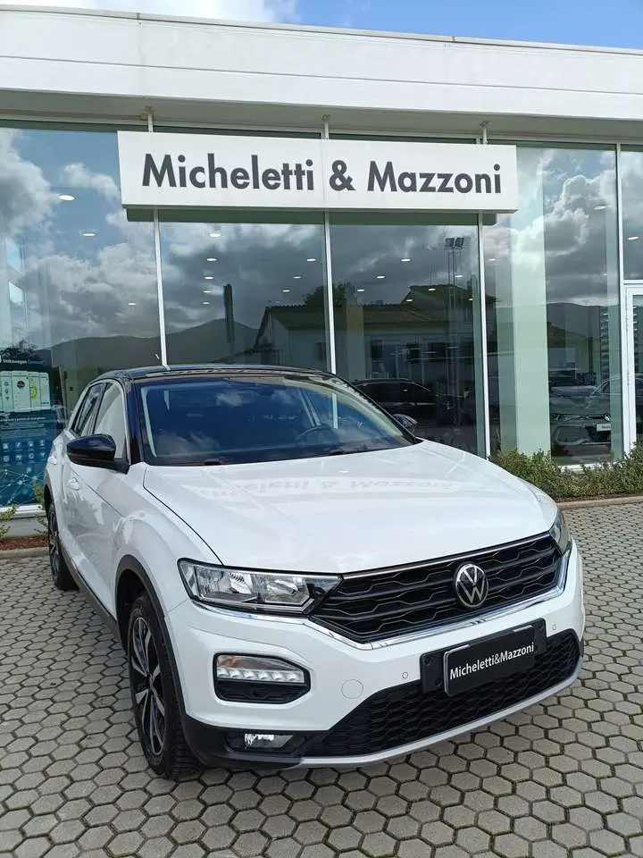 Photo 1 : Volkswagen T-roc 2021 Essence