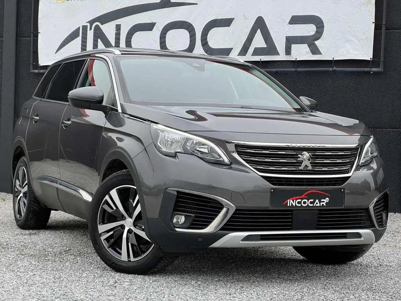 Photo 1 : Peugeot 5008 2020 Petrol