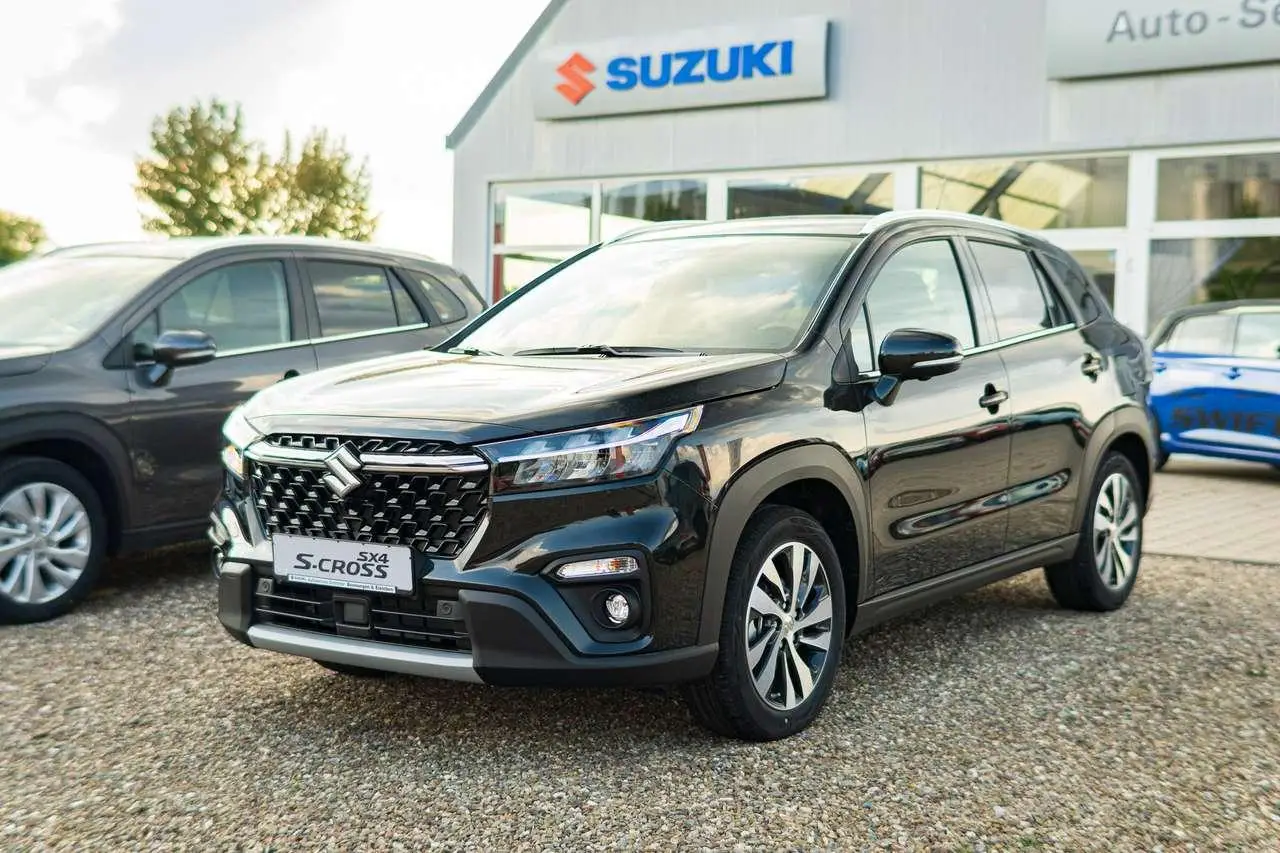 Photo 1 : Suzuki S-cross 2024 Hybrid