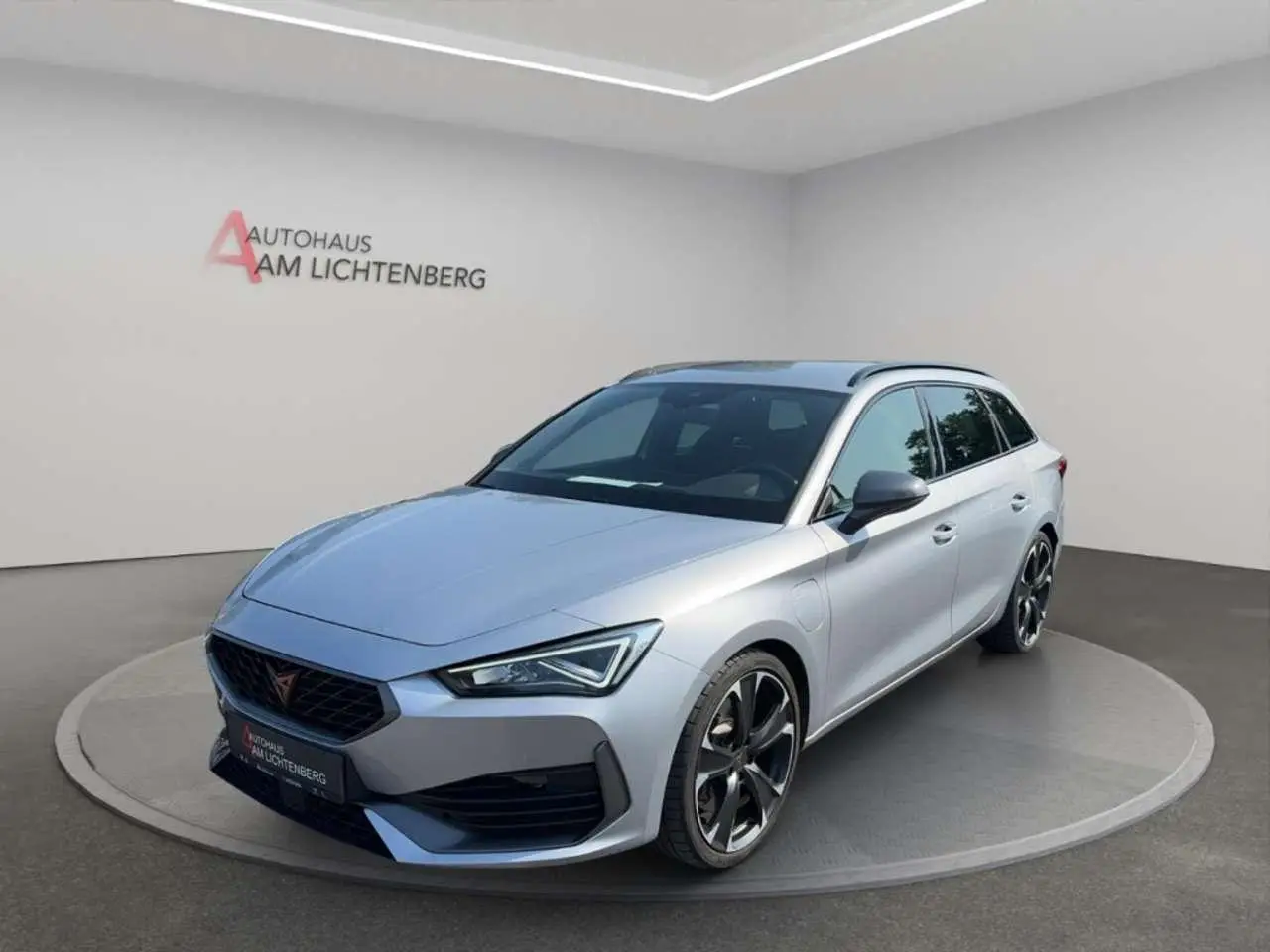 Photo 1 : Cupra Leon 2021 Hybrid