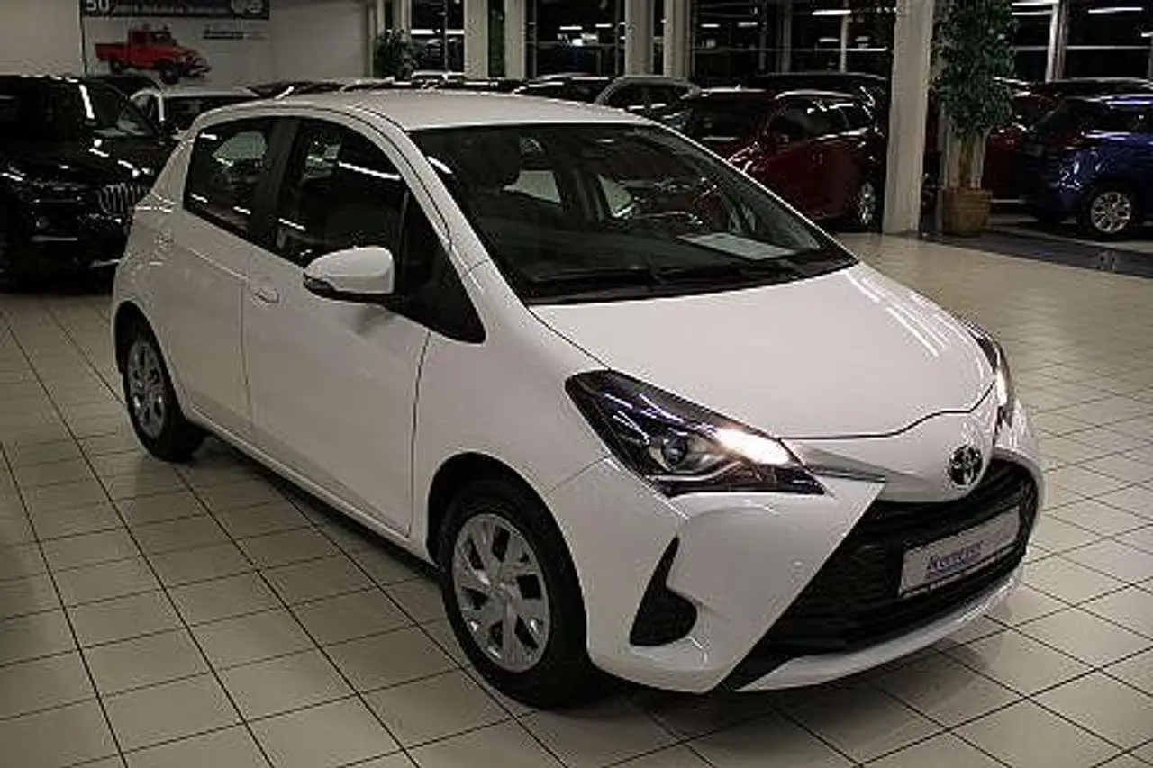 Photo 1 : Toyota Yaris 2019 Petrol