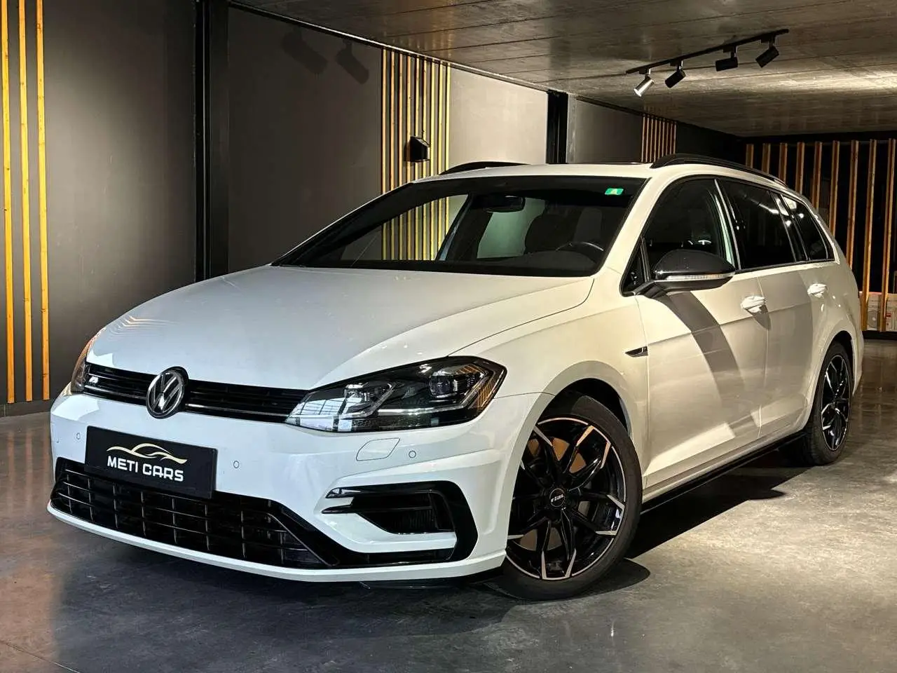 Photo 1 : Volkswagen Golf 2018 Essence