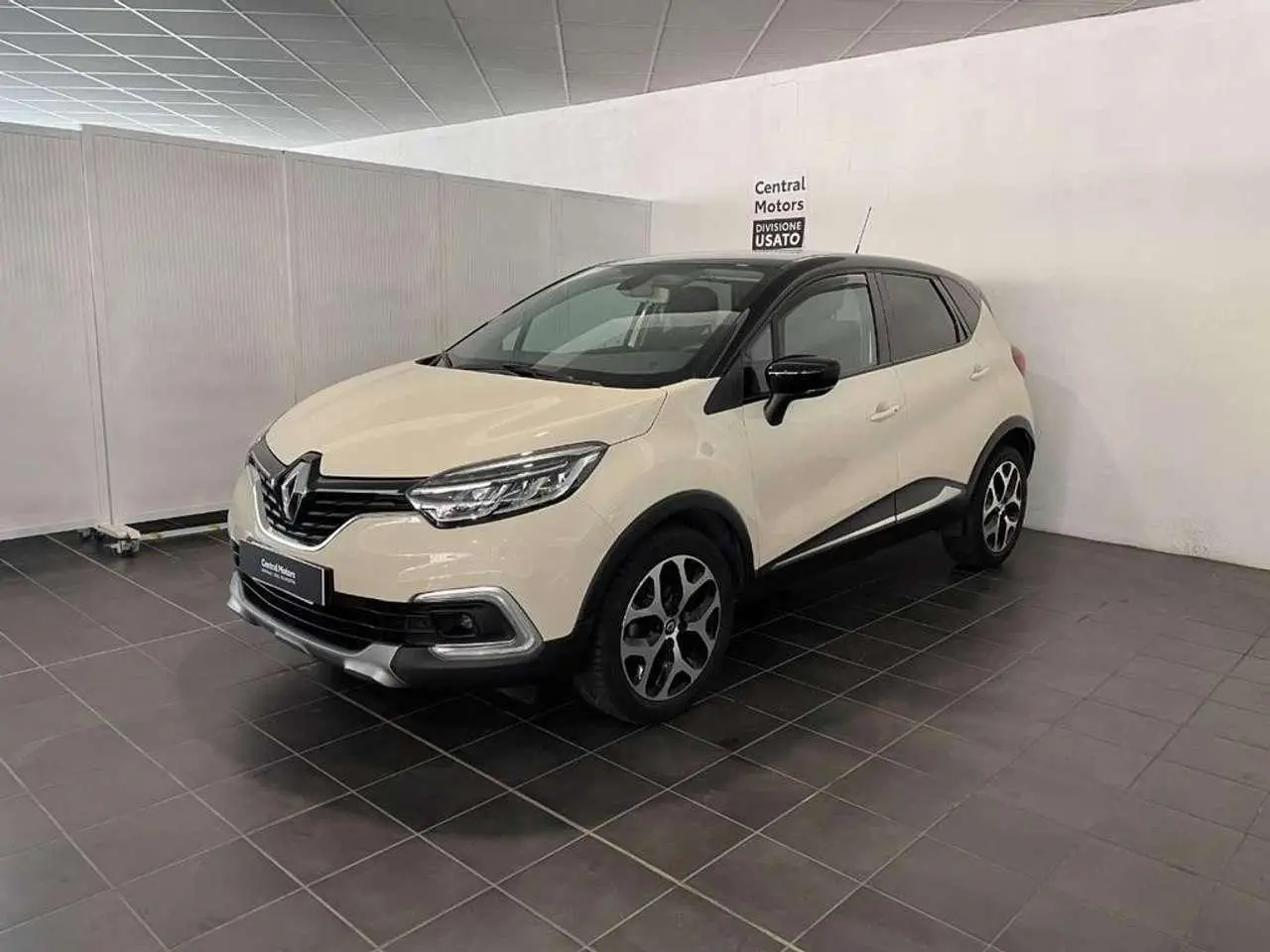 Photo 1 : Renault Captur 2018 Diesel