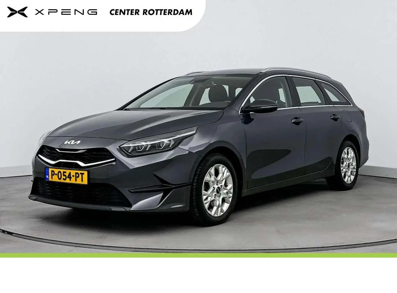 Photo 1 : Kia Ceed 2022 Petrol