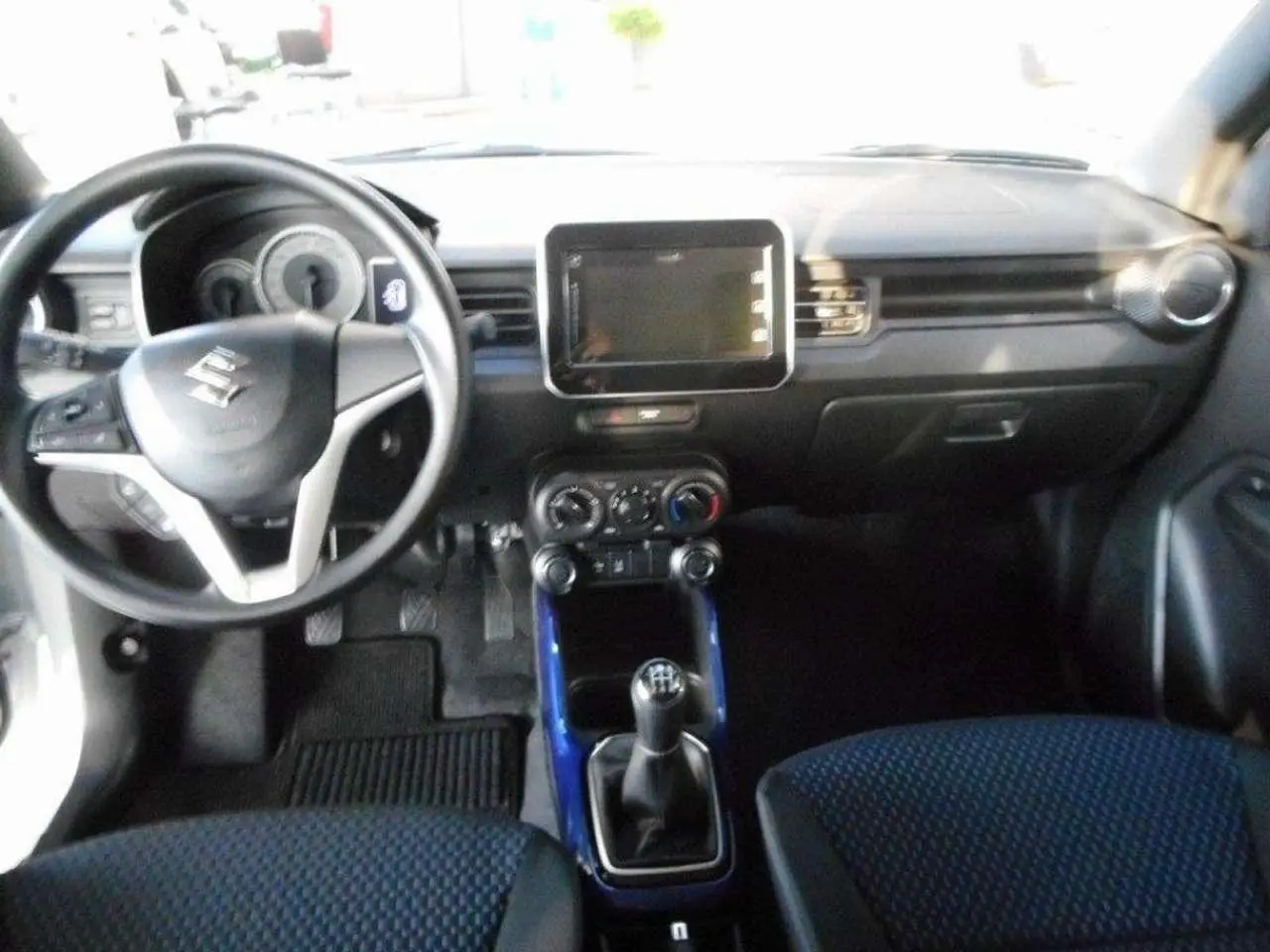 Photo 1 : Suzuki Ignis 2023 Hybrid