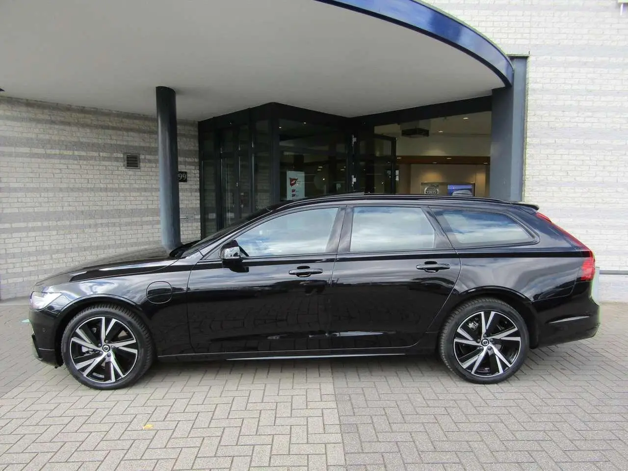 Photo 1 : Volvo V90 2023 Hybride