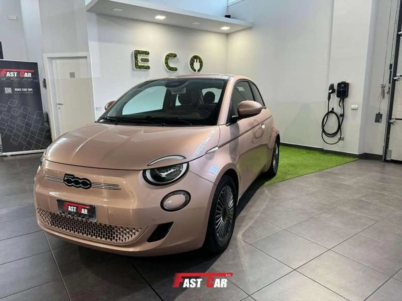 Photo 1 : Fiat 500 2022 Électrique