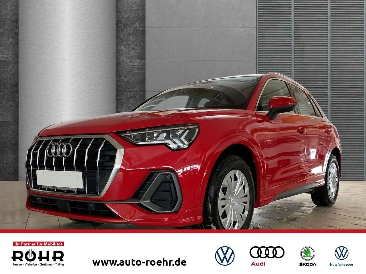 Photo 1 : Audi Q3 2019 Petrol