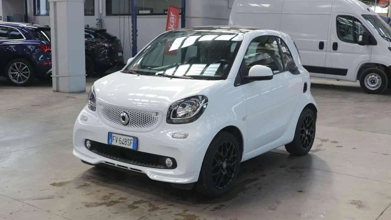 Photo 1 : Smart Fortwo 2019 Petrol