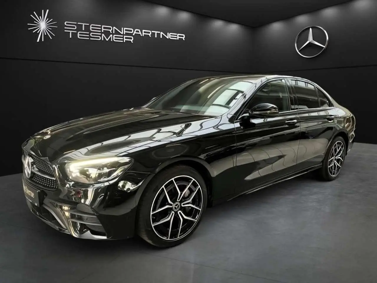 Photo 1 : Mercedes-benz Classe E 2023 Hybride