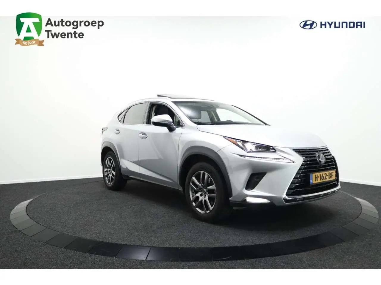 Photo 1 : Lexus Nx 2020 Hybrid