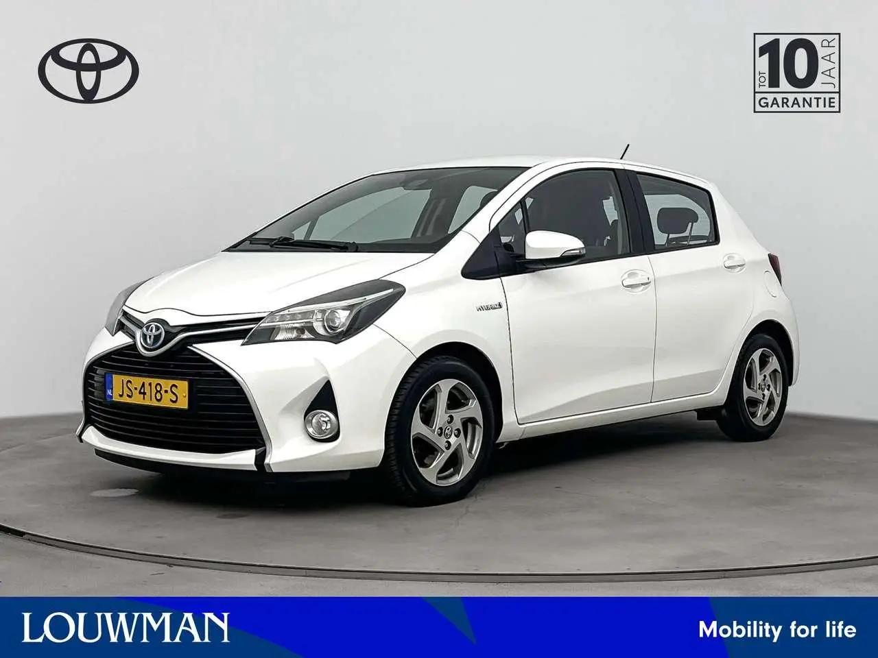 Photo 1 : Toyota Yaris 2016 Hybrid