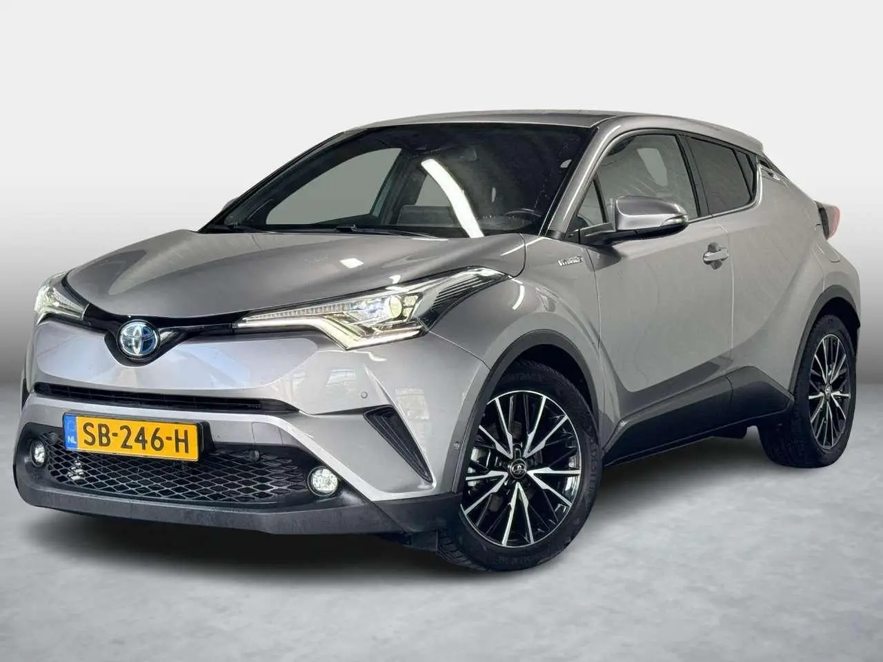 Photo 1 : Toyota C-hr 2018 Hybrid