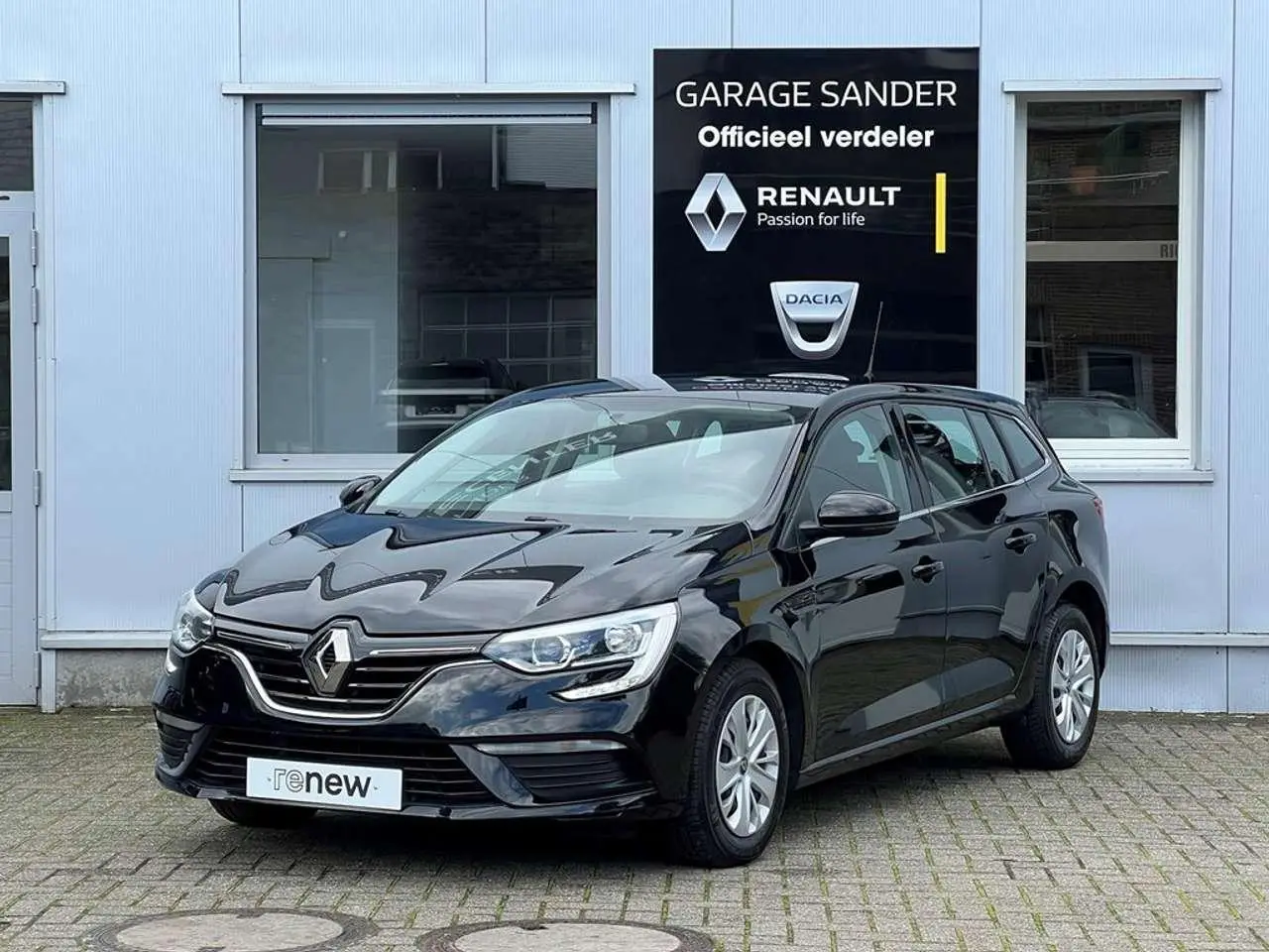 Photo 1 : Renault Megane 2017 Petrol