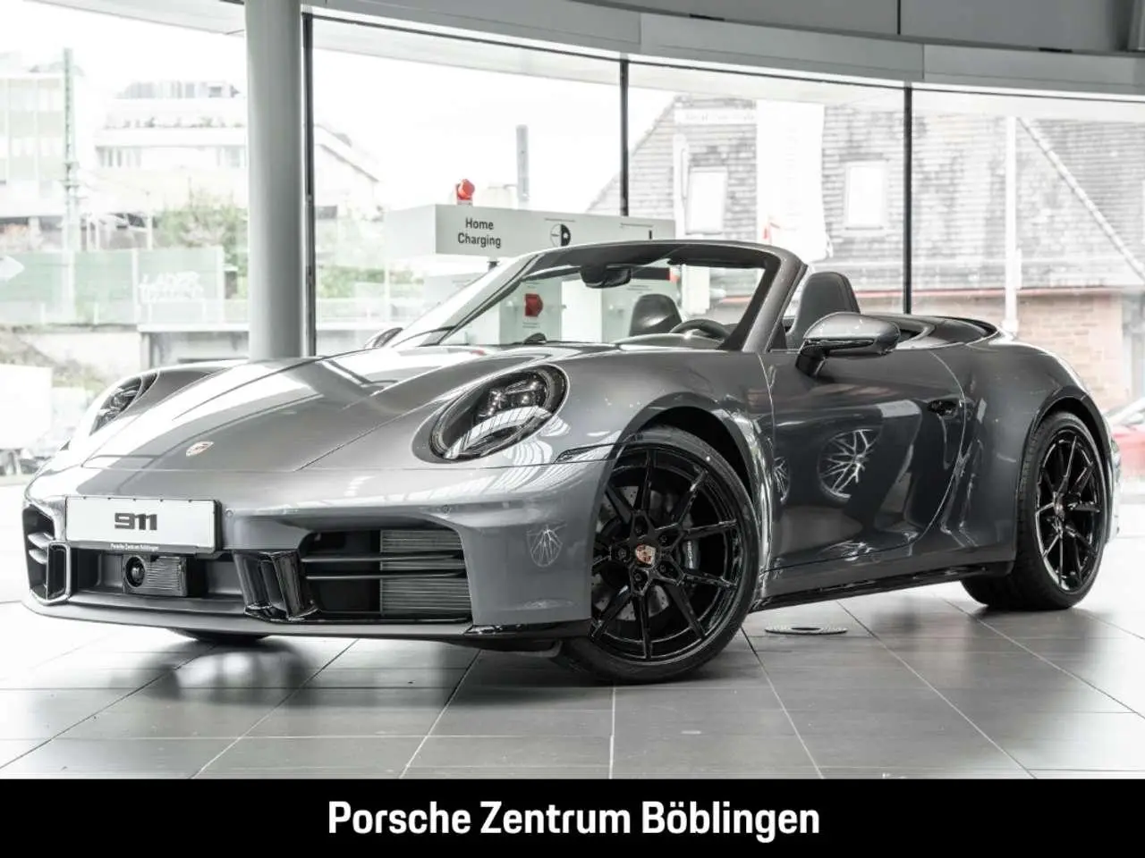 Photo 1 : Porsche 992 2024 Essence