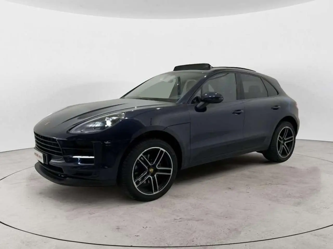 Photo 1 : Porsche Macan 2020 Essence