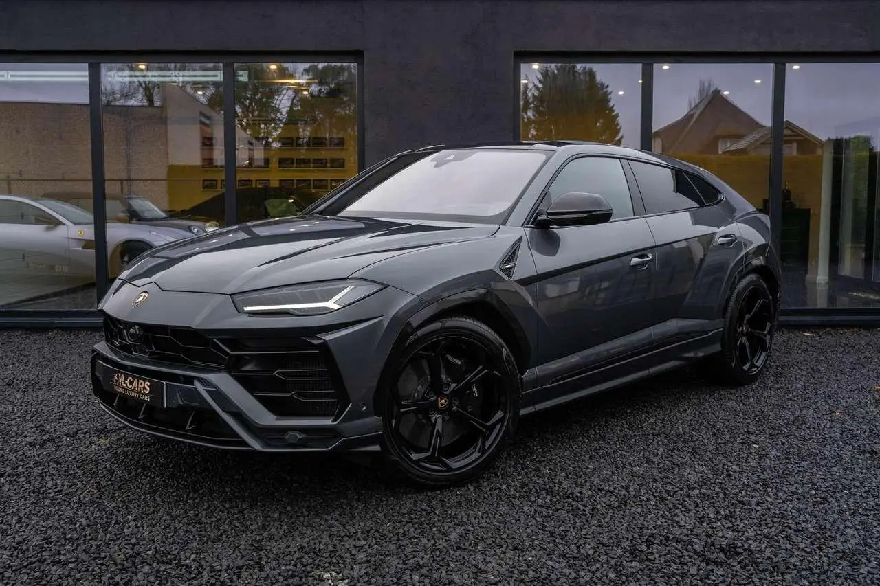 Photo 1 : Lamborghini Urus 2019 Essence