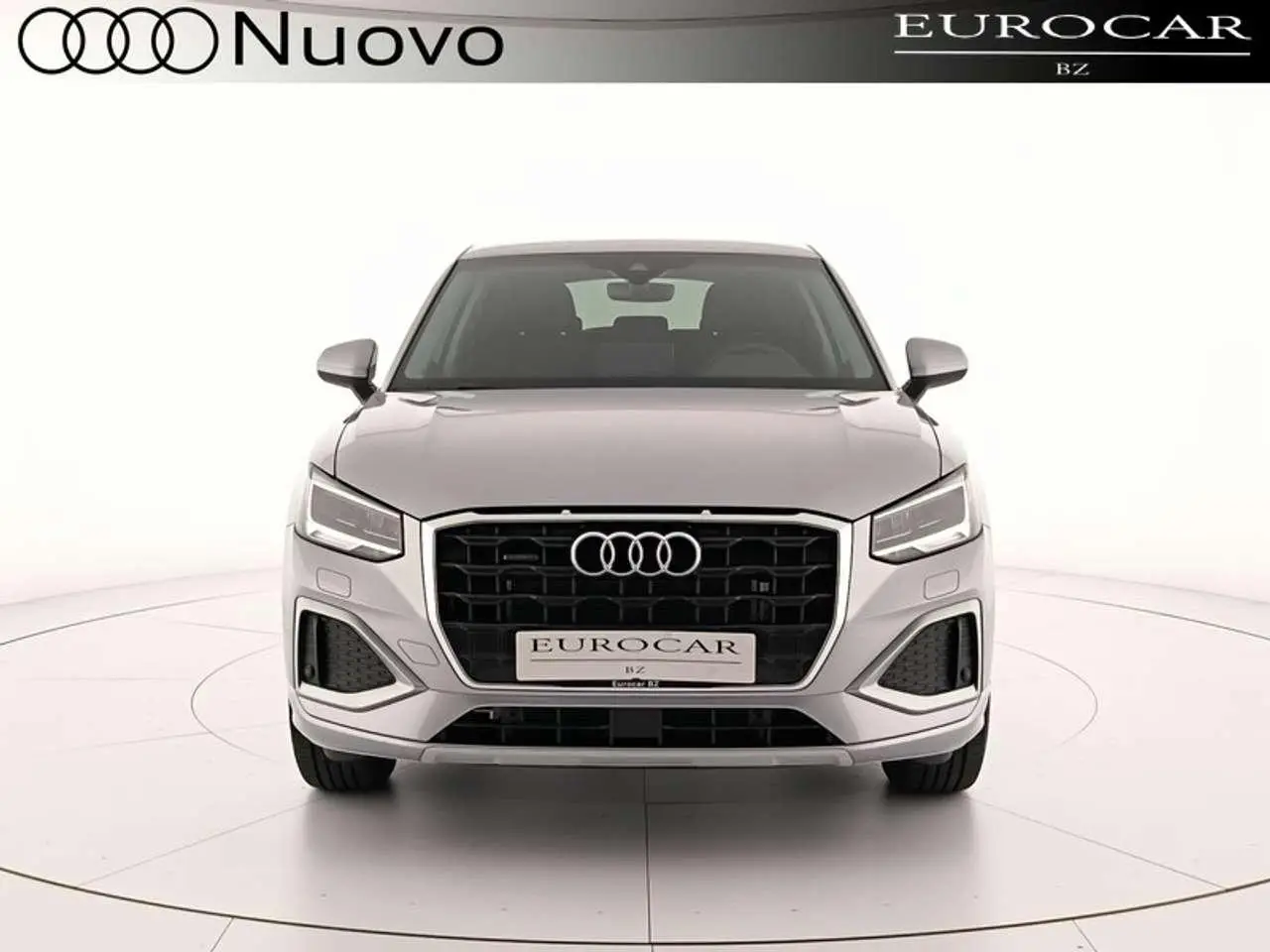 Photo 1 : Audi Q2 2024 Diesel