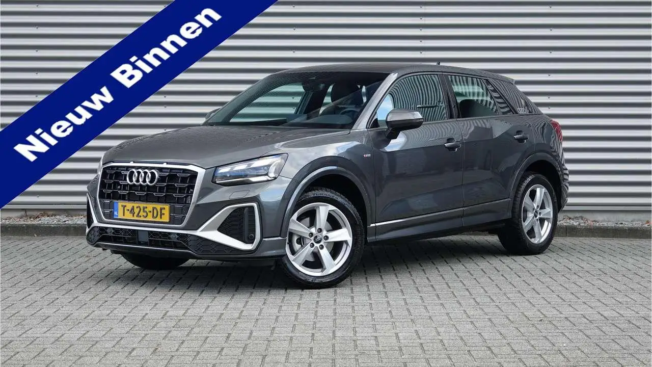 Photo 1 : Audi Q2 2023 Essence