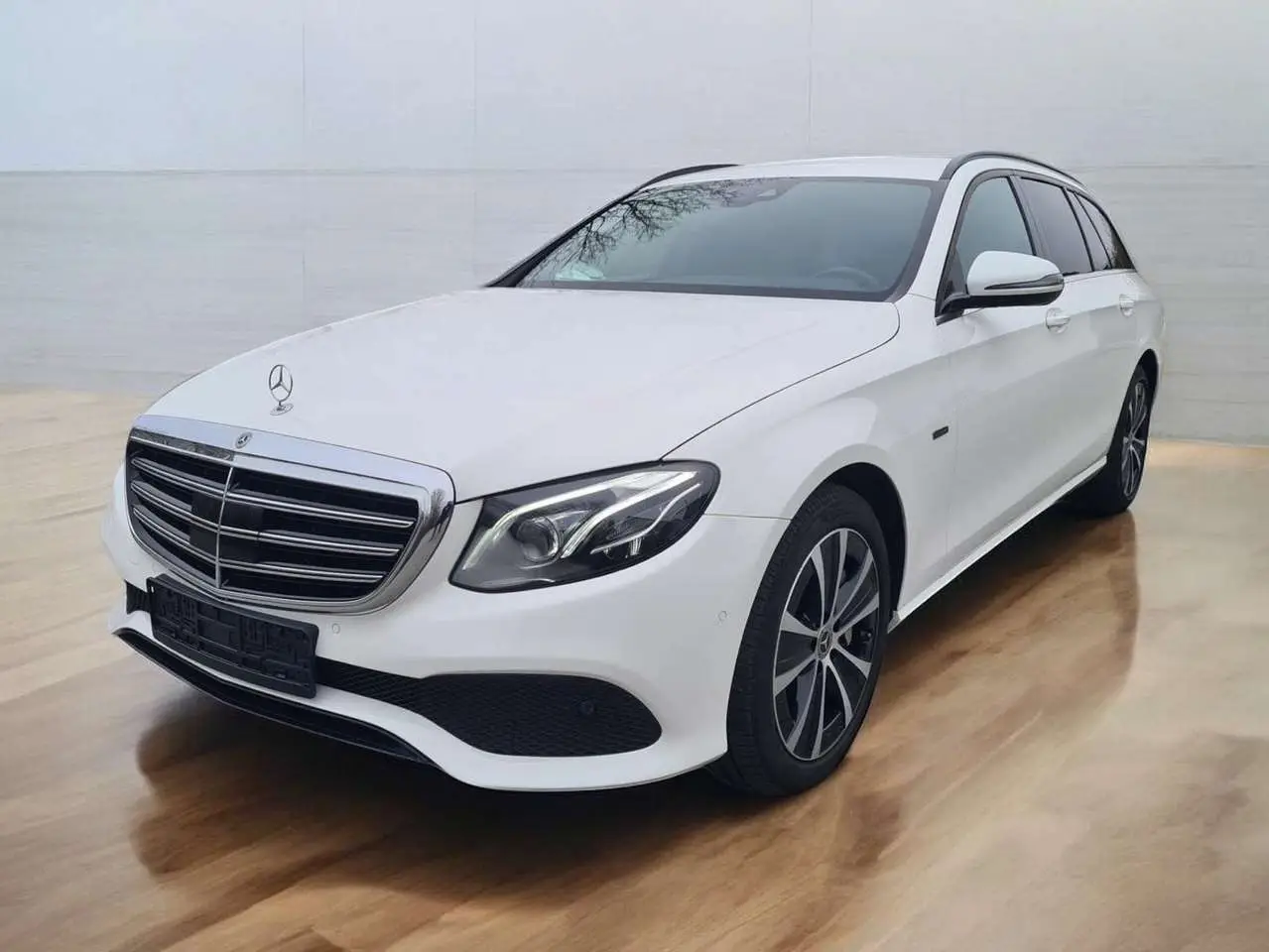 Photo 1 : Mercedes-benz Classe E 2019 Hybrid