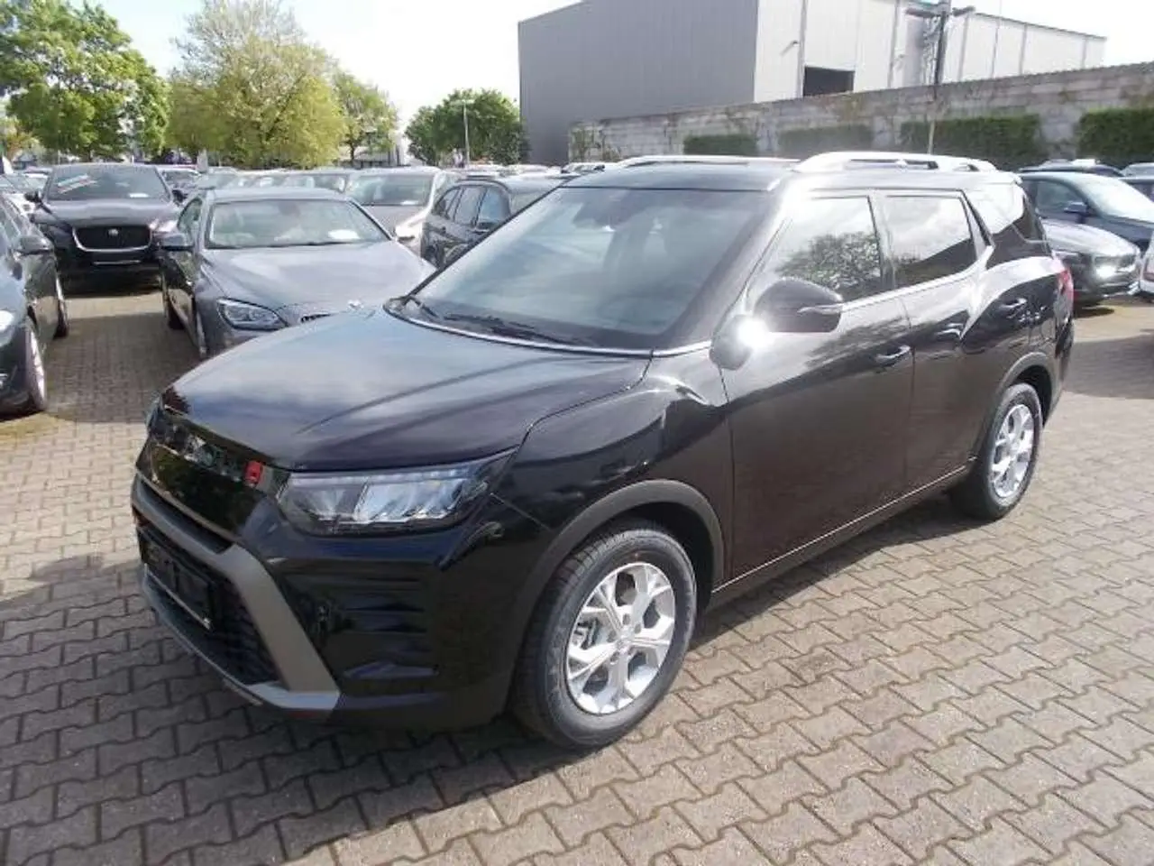 Photo 1 : Ssangyong Tivoli 2024 Essence