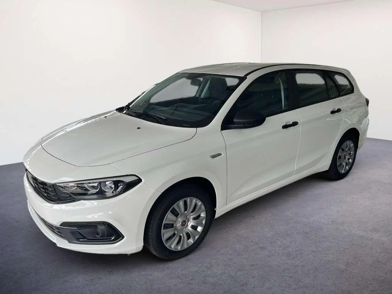 Photo 1 : Fiat Tipo 2024 Petrol