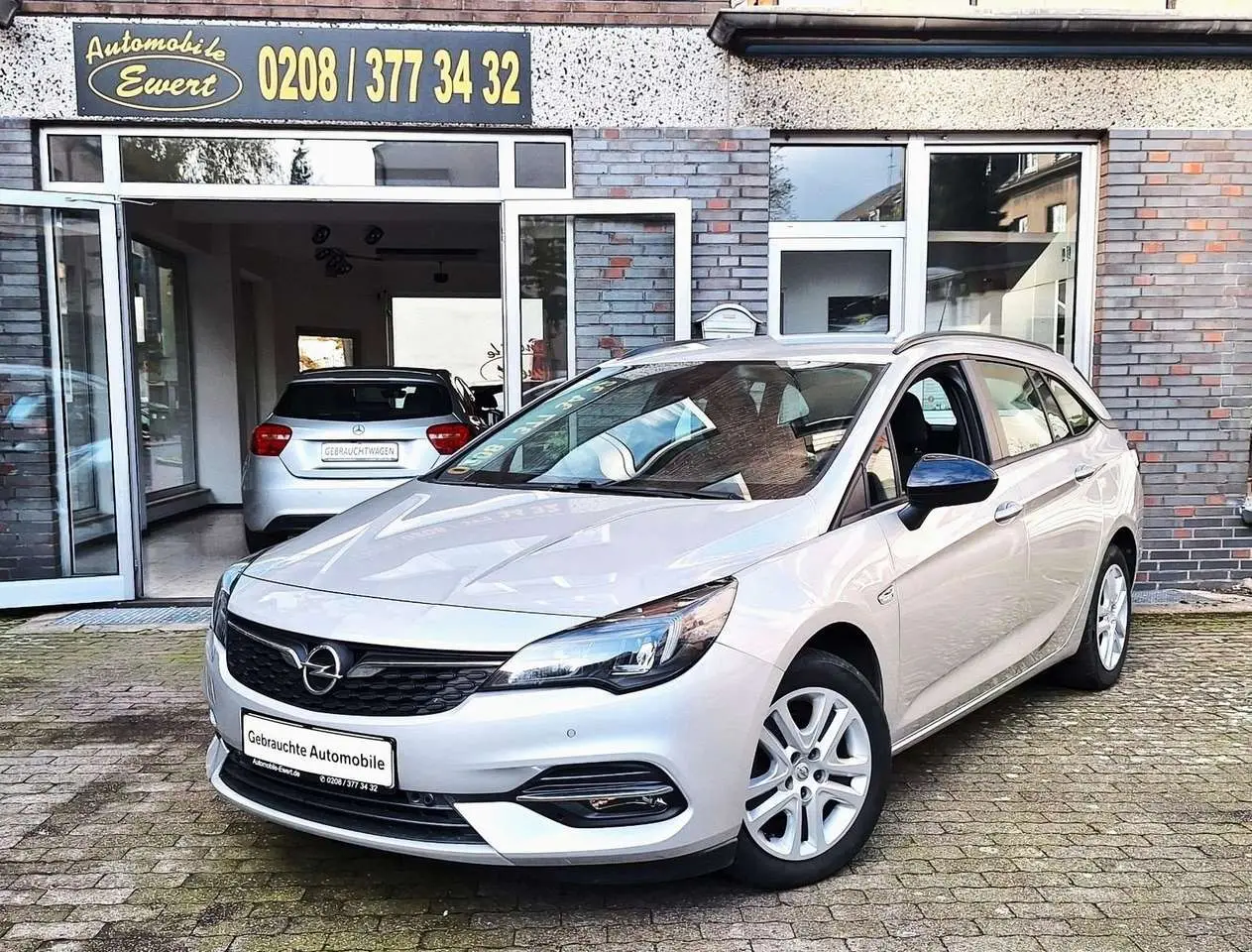 Photo 1 : Opel Astra 2022 Essence