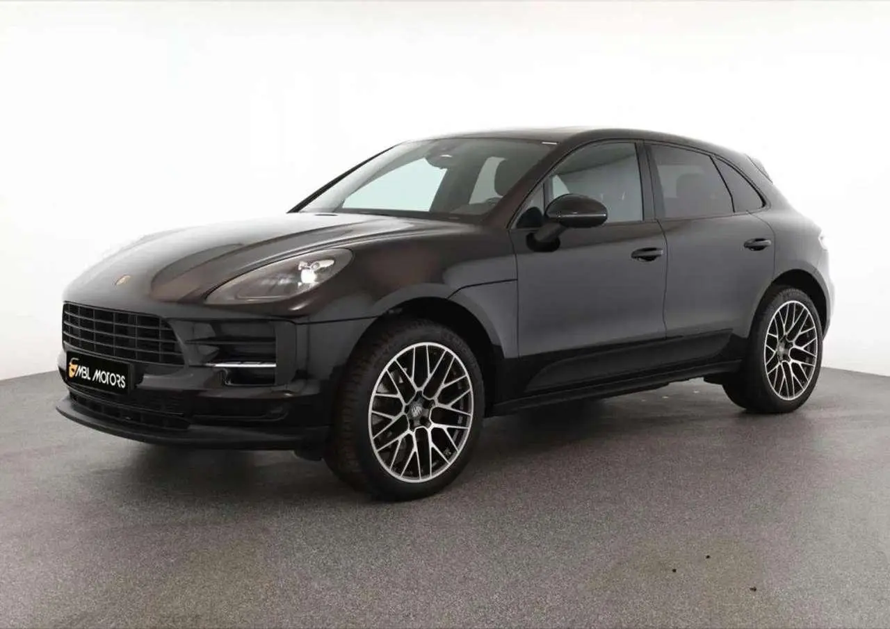 Photo 1 : Porsche Macan 2021 Essence