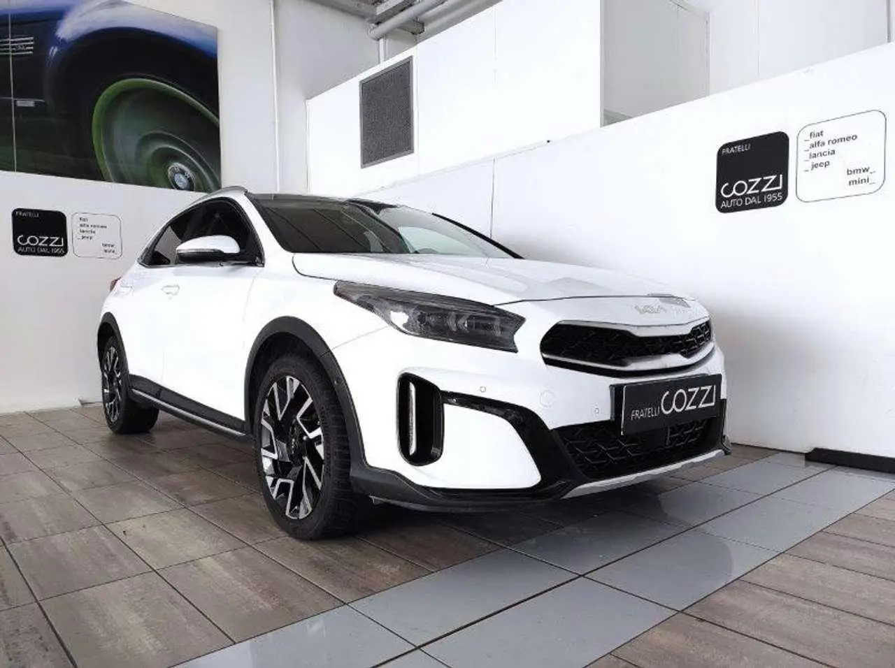 Photo 1 : Kia Xceed 2023 Hybrid