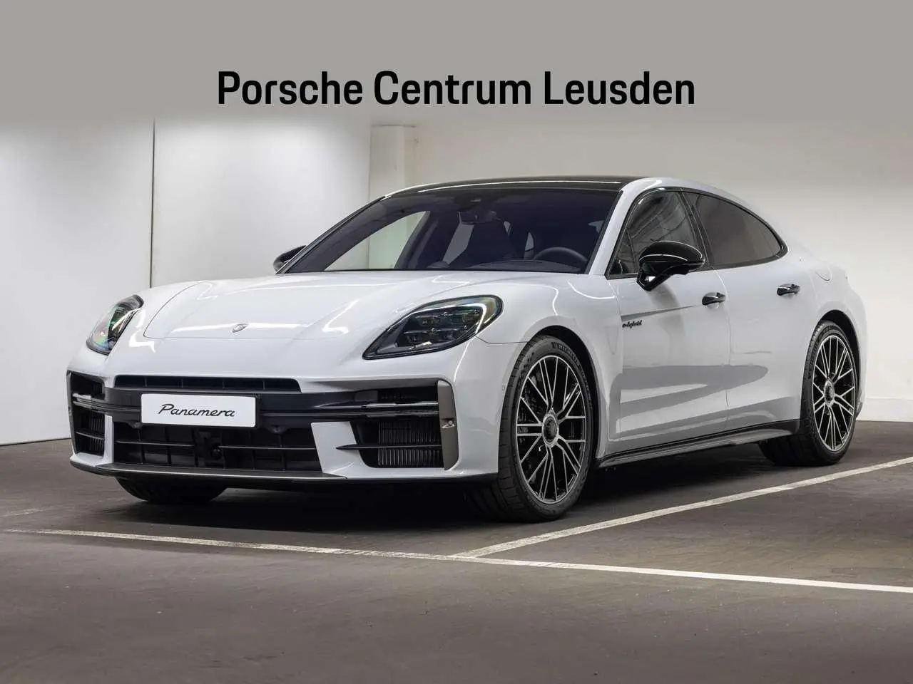 Photo 1 : Porsche Panamera 2024 Hybrid